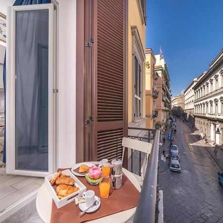 B&B Dolcevita Napoli Екстериор снимка